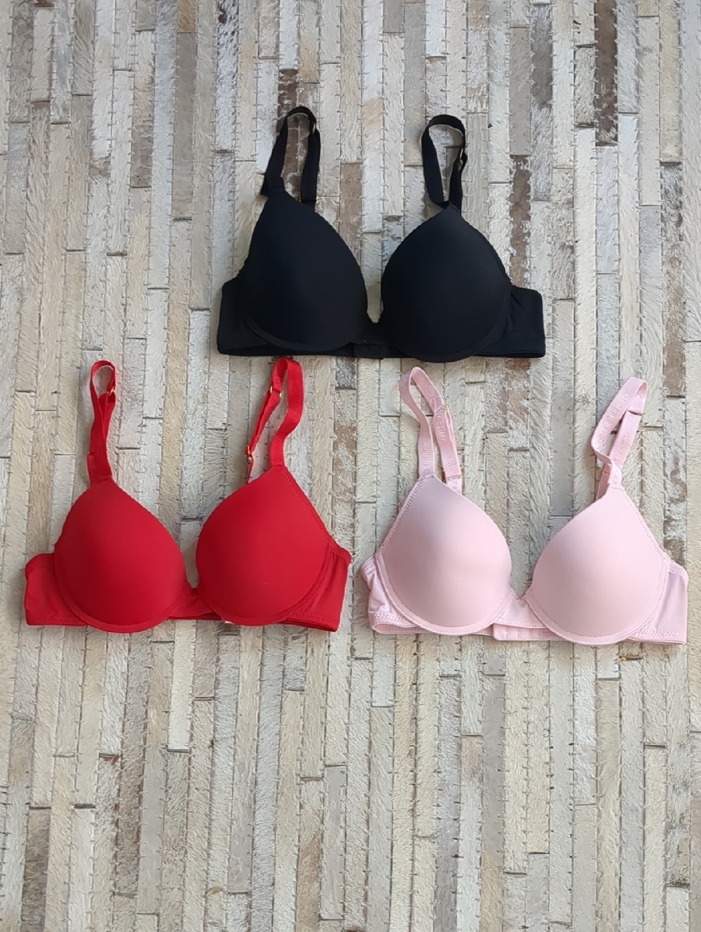 Juicy Couture Women's 34B Black Pink Red 3-Pack Bra Set